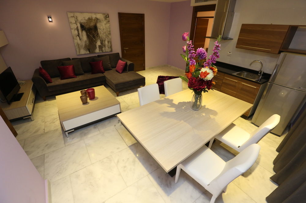 Delora Hotel And Suites Chtaura Bagian luar foto