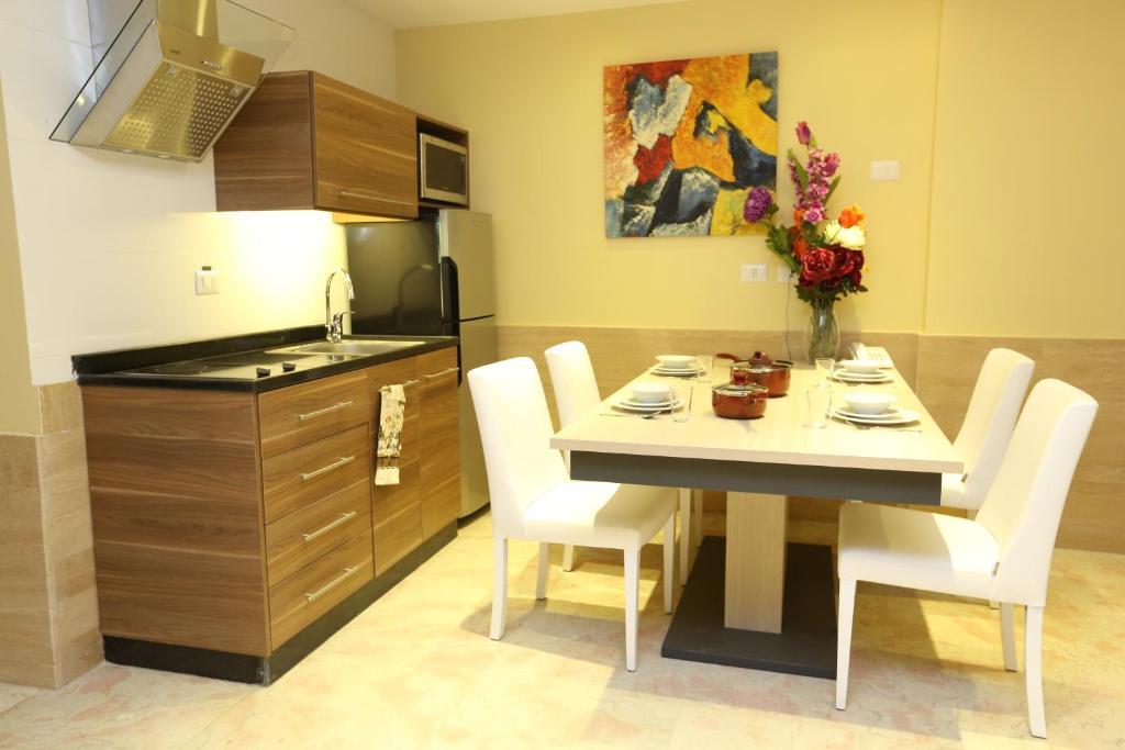 Delora Hotel And Suites Chtaura Bagian luar foto
